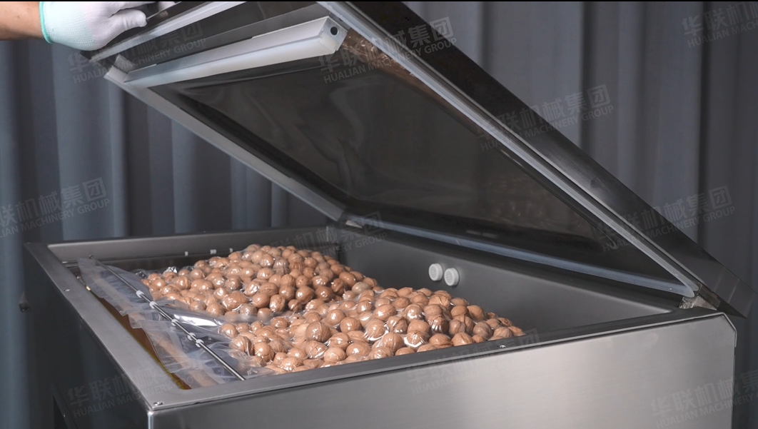 Macchina di imballaggio a vuoto per dadi